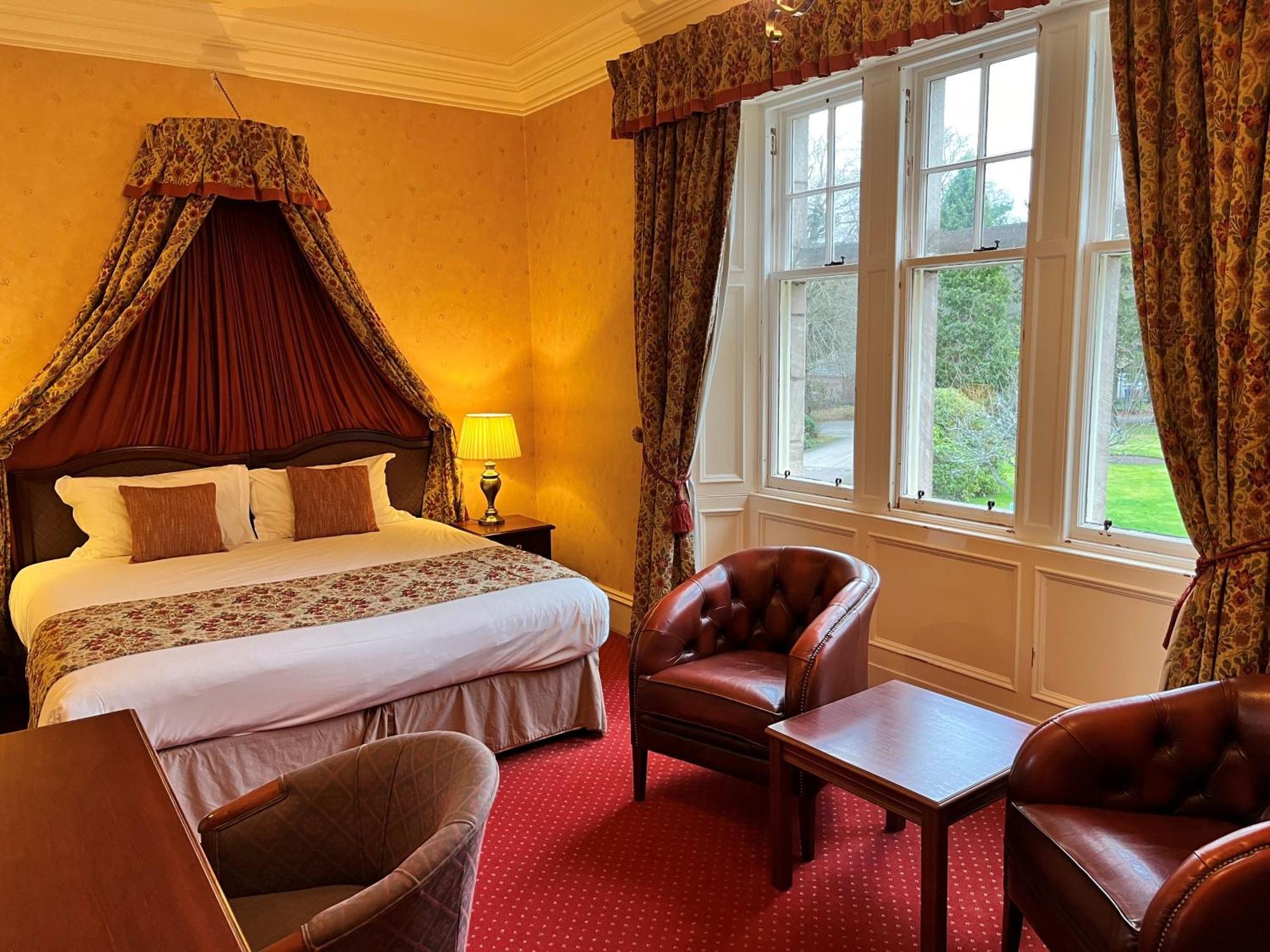 Ramnee Hotel Forres Extérieur photo