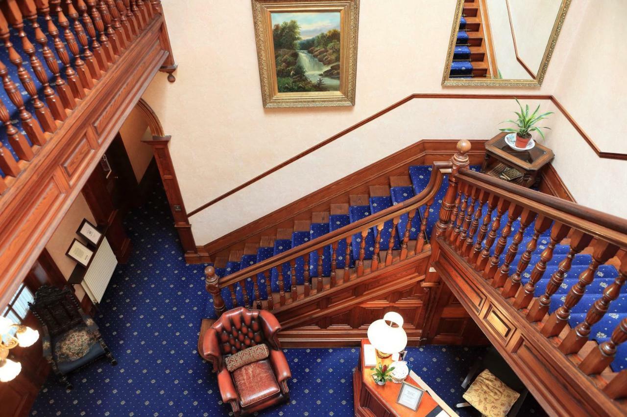 Ramnee Hotel Forres Extérieur photo